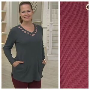 Quacker Factory Womens Waffle Knit Tunic Top XXS Wine Red Vneck Long Sleeve NWOT
